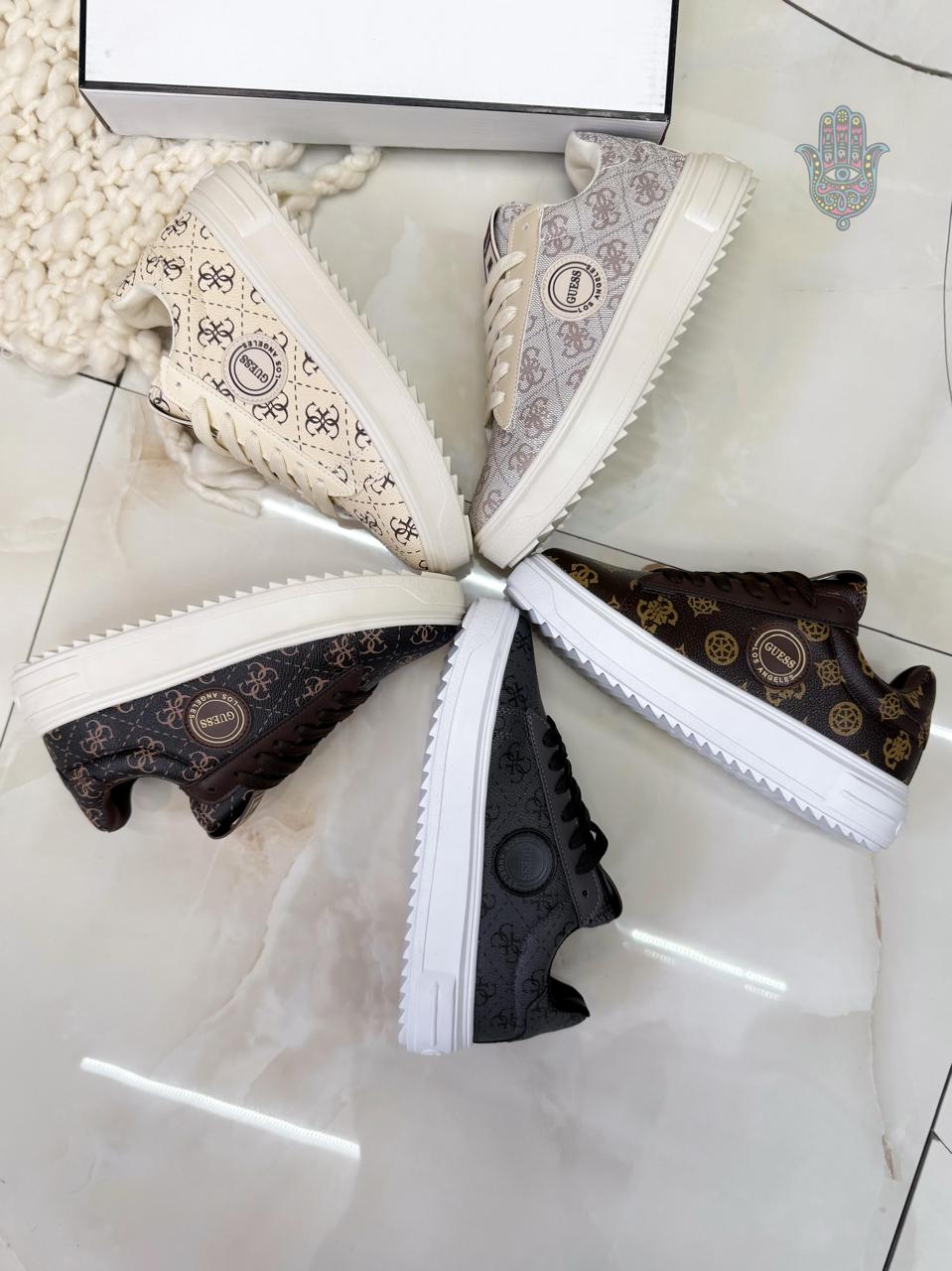 Guess - Tenis de Dama - Elegancia/ Comodidad
