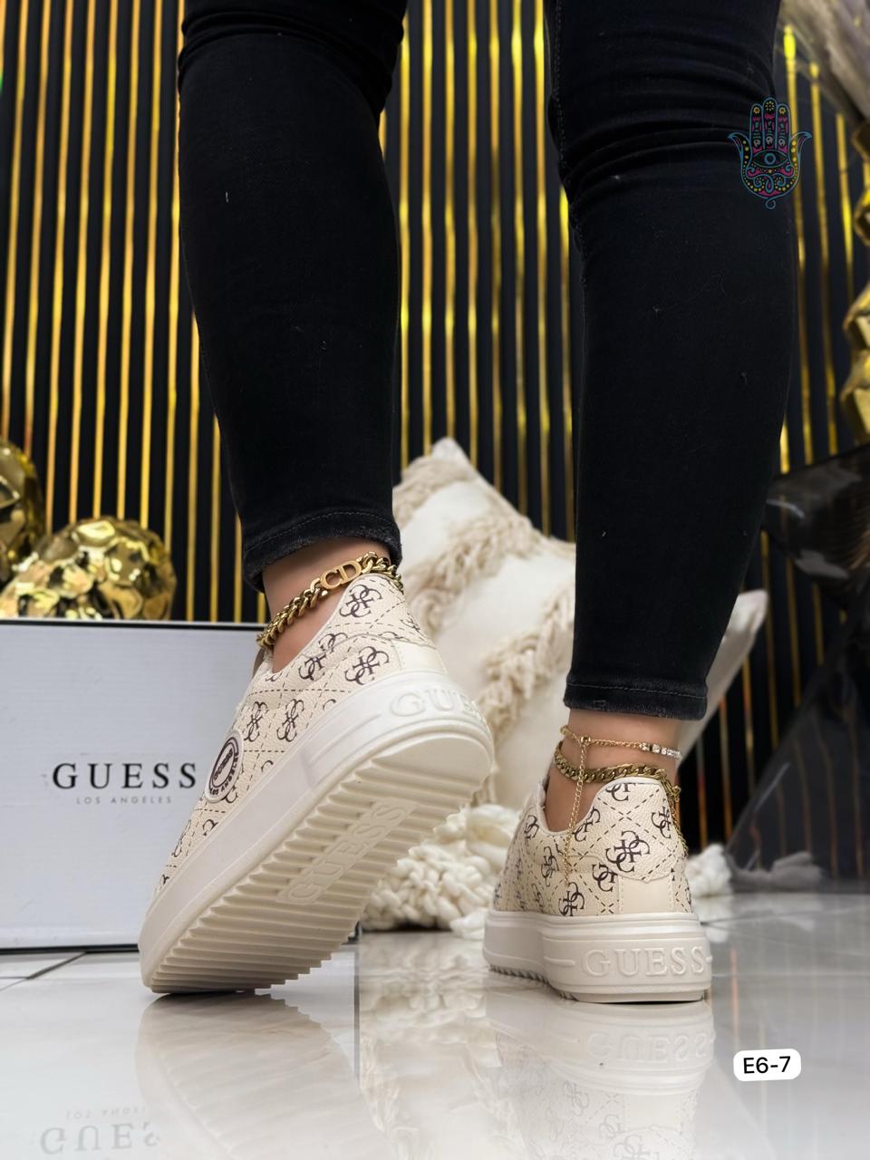 Guess - Tenis de Dama - Elegancia/ Comodidad